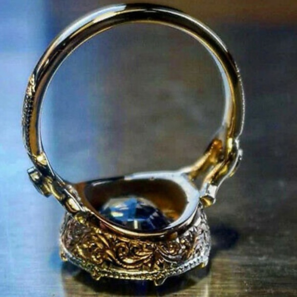 NEW 925 Sterling Silver Blue Stone ring - Picture 3 of 3